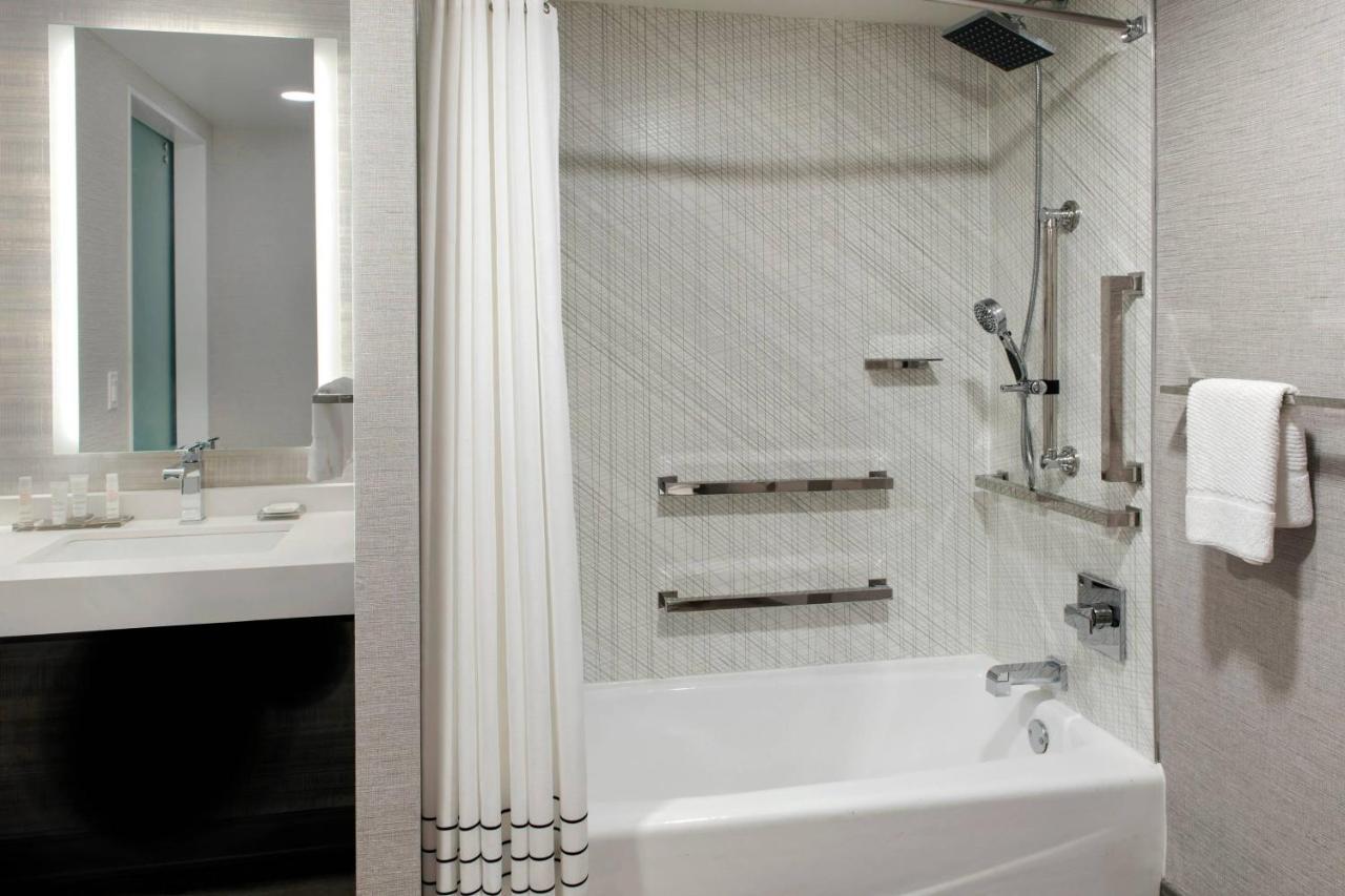 Norfolk Waterside Marriott Hotell Exteriör bild